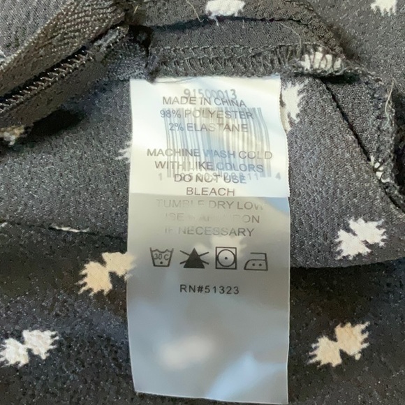 Vince Camuto Long Sleeve Faux Wrap Blouse Black White Large - Picture 14 of 14